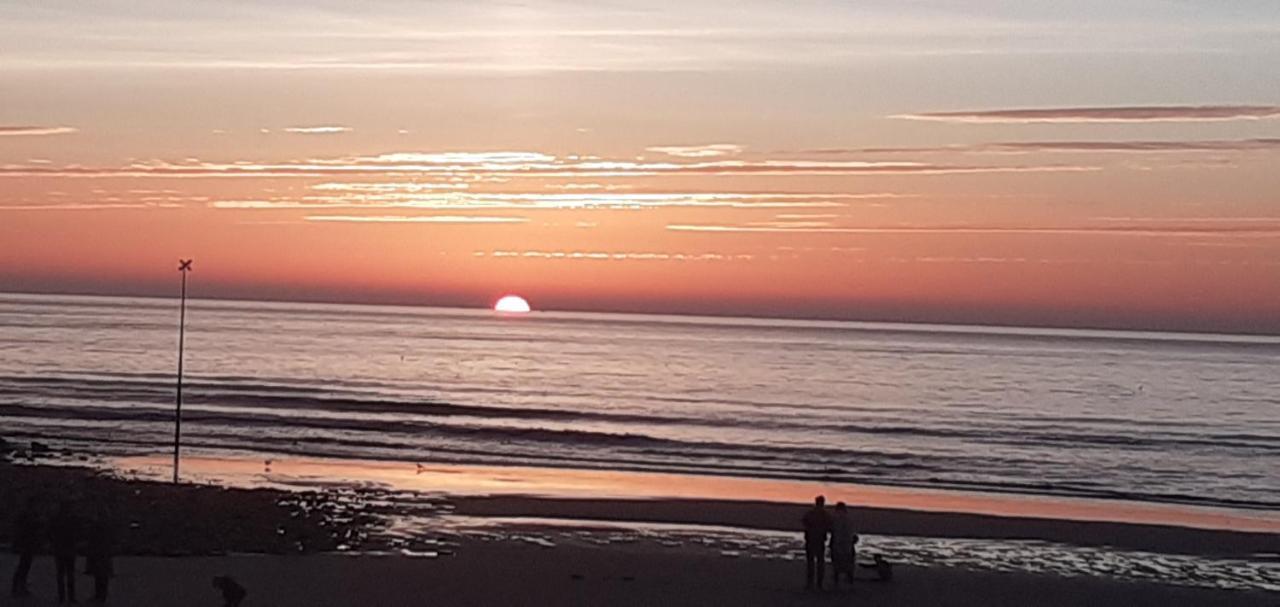 Studio 30 M2 Refait A Neuf Idealement Situe Centre Ville Et Plage Wimereux Kültér fotó